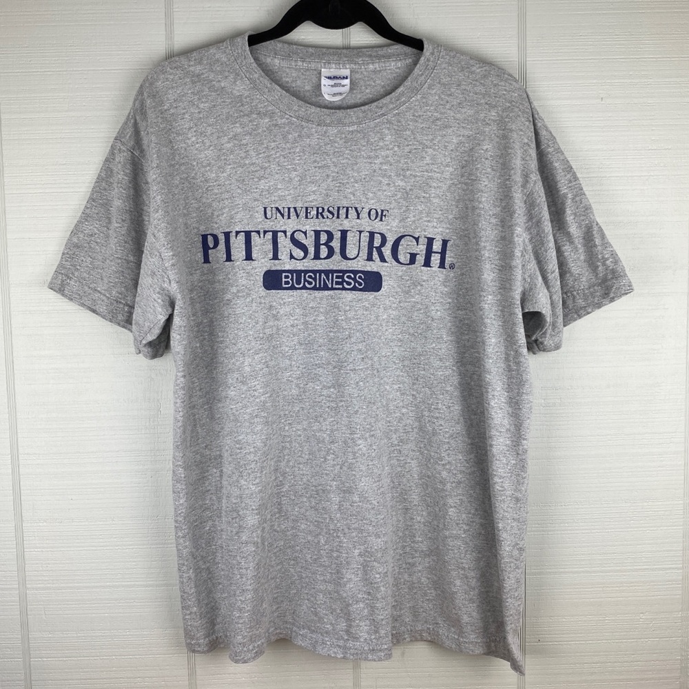 University of Pittsburgh Business Gray Short Sleeve T-shirt